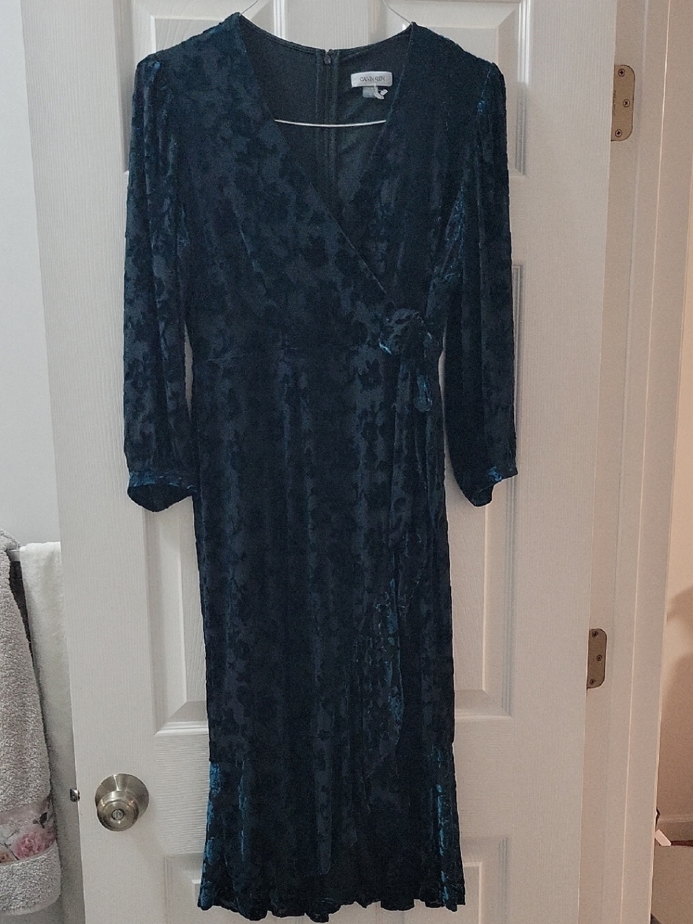 Calvin Klein Teal Floral-Texture Velvet Wrap Long Sleeve Dress